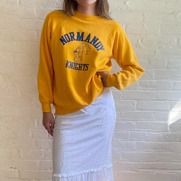 Vintage 70s Yellow Varsity Normandy Knights Crewneck - Picture 1 of 4